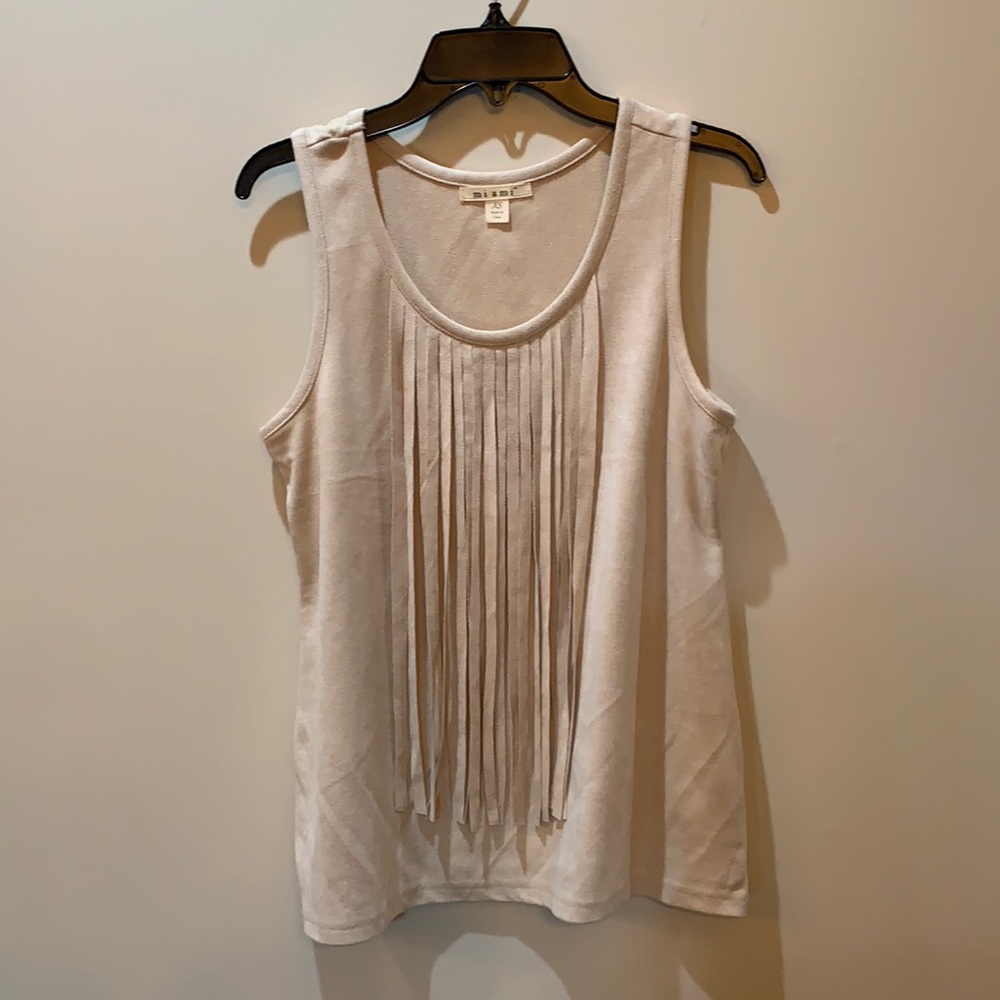 🌸Miami Fringe  Top size XS new whit out tags.